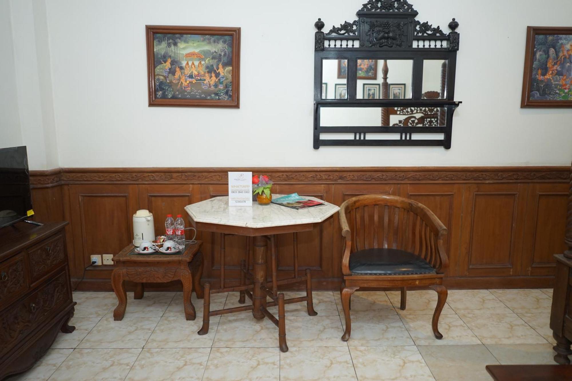 Rumah Pesik Art Heritage Gondowulung エクステリア 写真