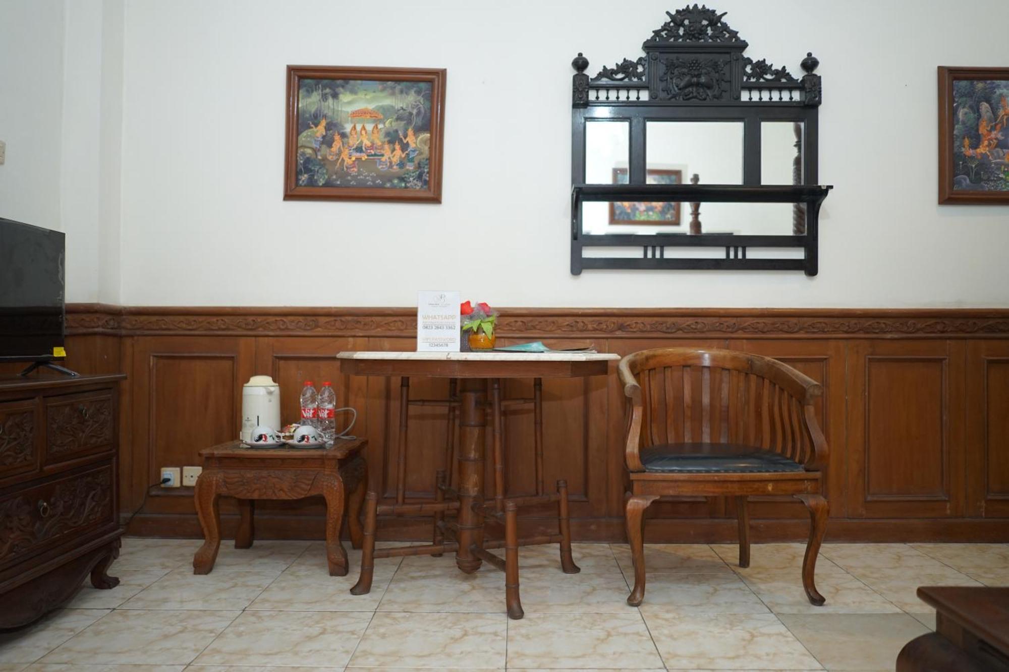 Rumah Pesik Art Heritage Gondowulung エクステリア 写真