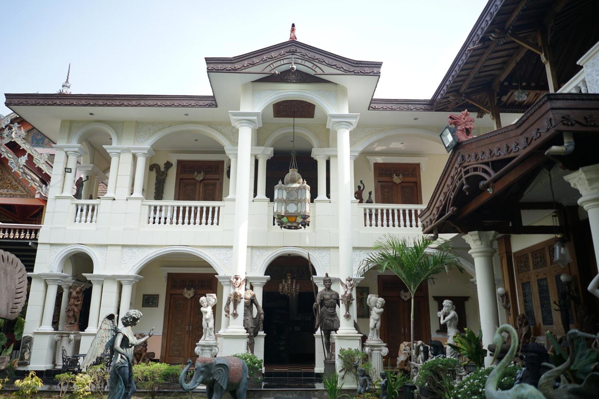 Rumah Pesik Art Heritage Gondowulung エクステリア 写真
